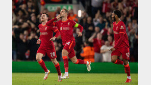 역전골 넣은 리버풀 헨더슨