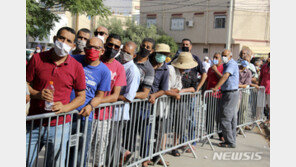 리비아, 폐쇄했던 튀니지 국경 두 달만에 다시 열어