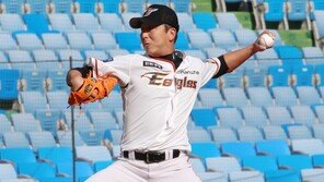 고척만 가면 작아지는 정우람…올 시즌 키움 원정서 평균자책점 18.00