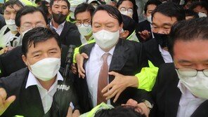 보수의 심장 ‘구미’에서 항의 받은 윤석열 전 총장[청계천 옆 사진관]