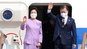 ‘유엔총회 참석’ 文대통령, 美뉴욕 도착…오늘밤 BTS와 일정