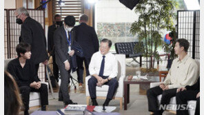 문 대통령·BTS, 美 ABC 방송 인터뷰…평화·기후·소통 주제 대담