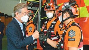 이재명 “대장동 잘한일” 이낙연 “일확천금 사건” 호남경선앞 충돌 