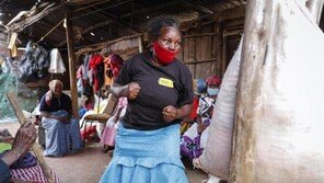 성범죄에 맞서려…케냐 할머니들 사이 ‘태권도 열풍’
