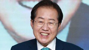 홍준표 “토론하다 내 리듬 깨져…‘내부총질’이니 ‘너무한다’며 아우성”