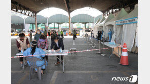 서울 ‘역대 두번째’ 928명 신규 확진…사망자 2명 추가