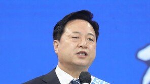 김두관 “민주당 대선 경선 후보 사퇴…이재명 지지”