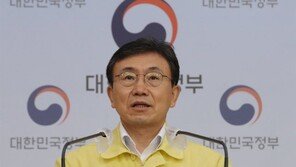 권덕철 “11월 초에는 단계적 일상 회복… ‘백신패스’ 검토할 것”