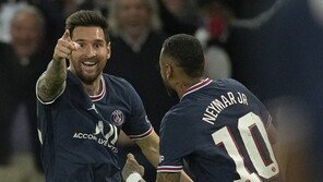 메시, PSG 데뷔골 터졌다…챔피언스리그 121번째 골