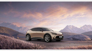 얼굴로 문 열고, 1회 충전 451km 주행…제네시스 GV60 내달 출격