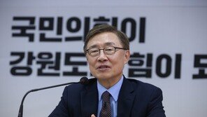 최재형 “권순일 화천대유 고문료 1500만원…부장판사 월급 2배”