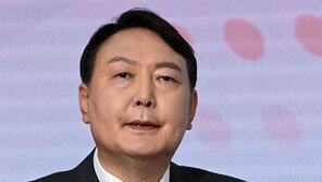 윤석열 “주택청약 모르면 치매환자…가십 제공한 것” 