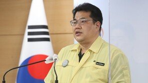 내일 거리두기 조정안에 ‘사적 모임 제한’ 손 본다