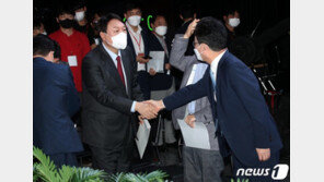 윤석열 “‘치매환자’ 발언 송구”…유승민측 “‘1일1구설’ 후보 입증”