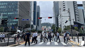 ‘백신패스 반대’ 청원까지…“이익 문제 없어 vs 불공평”