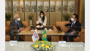 이성희 농협중앙회장, 국제협동조합연맹 사무총장 접견