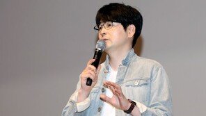 탁현민 “10원도 안받겠다는 BTS에 7억 지급…밤새 분노했다”