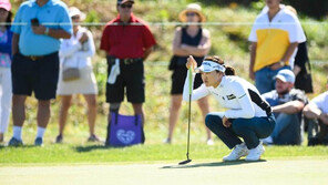 유소연, LPGA 숍라이트 클래식 1R 공동 선두…고진영·박인비 3위