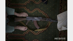 탈레반 또 군중 총격…17세 소녀 등 13명 사망