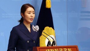 위기가구 수 45만 폭증에도 복지인력은 제자리걸음…“번아웃 시달려”