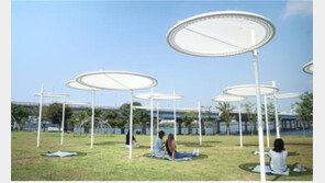 한강 찾은 시민에게 안전한 힐링…‘구름막’ 설치 거리두기 유도