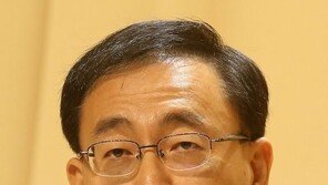 김수남 前검찰총장 “‘50억 클럽’ 박수영 의원에 5억 손배소”