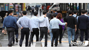 ‘단계적 일상 회복’ 시점 첫 언급…방역전환 준비 얼마나 됐나