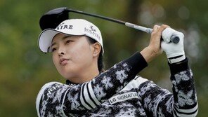 고진영, LPGA 파운더스컵 첫날 선두…“더 집중하겠다”