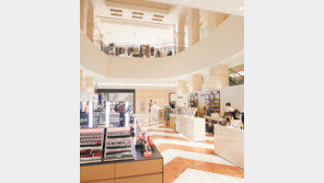 신세계百 경기점 명품관, 1년만에 재개관 