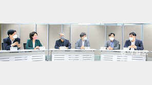 [사설]여론에 떠밀린 플랫폼 상생, 알고리즘 조작부터 개선하라