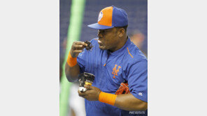 야구·축구 선수들이 경기중 침을 뱉는 이유는…