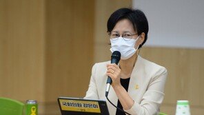 여성 구직자에 ‘결혼·출산’ 물어도 괜찮다? 野의원 “이건 법 위반”