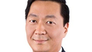 한국계 조지프 배, 세계적 사모펀드 KKR 공동 CEO 올라