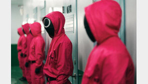 ‘오징어 게임’, 20일 연속 전세계 넷플릭스 차트 정상…74개국 1위