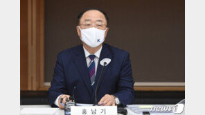 홍남기 “취업자수, 코로나 고용충격 이전 고점에 한발 더 근접”