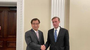 靑 “이벤트성 남북정상회담 생각 없다…종전선언 美측 이해 깊어져”