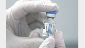 美 FDA 자문위, 얀센 백신도 부스터샷 승인 권고…18세↑대상