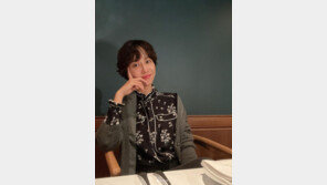 조여정, 41세 초동안 미모…러블리 쇼트커트+보조개 미소까지