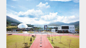 고흥, 우주항공산업 메카로 ‘날갯짓’… 관광객-청소년 발길 이어져