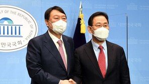 윤석열은 주호영, 홍준표는 최재형 영입…“정권교체” 외쳤다