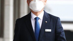 국감 앞둔 이재명 “정치공세 휘둘리지 않아…떳떳하게 응할 것”