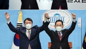 최재형 지지 얻은 洪 vs 주호영 영입한 尹…세불리기 경쟁 치열