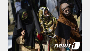 파키스탄서 결혼 불만에 딸 집에 불 질러…7명 ‘명예살인’