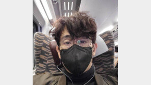 차인표, 교수님 포스…“출근중, 수시면접”