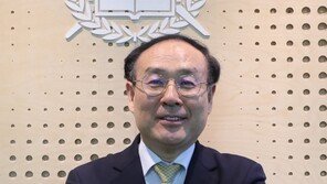 [단독]서울대 오세정 총장, 교협 중간평가서 5점 만점에 2.81점…긍정＜ 부정