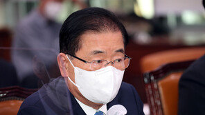 野 “北 SLBM에 왜 도발이라 못하나… 가스라이팅 당했나”