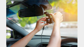 “블랙박스 고치러간 父에 350만원 바가지 씌웠다”