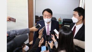 靑, 윤석열 ‘전두환 옹호’ 논란에 “역사적·사법적 판단 끝난 사안”