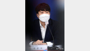 이준석 “尹 전두환 발언 동의 어려워…고민하고 말했으면”