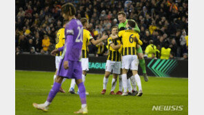 ‘손흥민-케인 휴식’ 토트넘, 비테세에 0-1 충격패